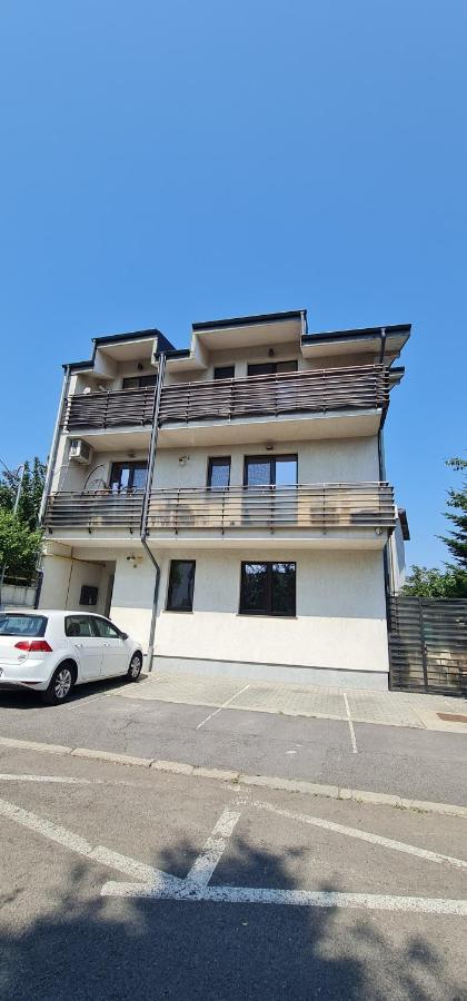 Exclusive Living Apartment 布加勒斯特 外观 照片