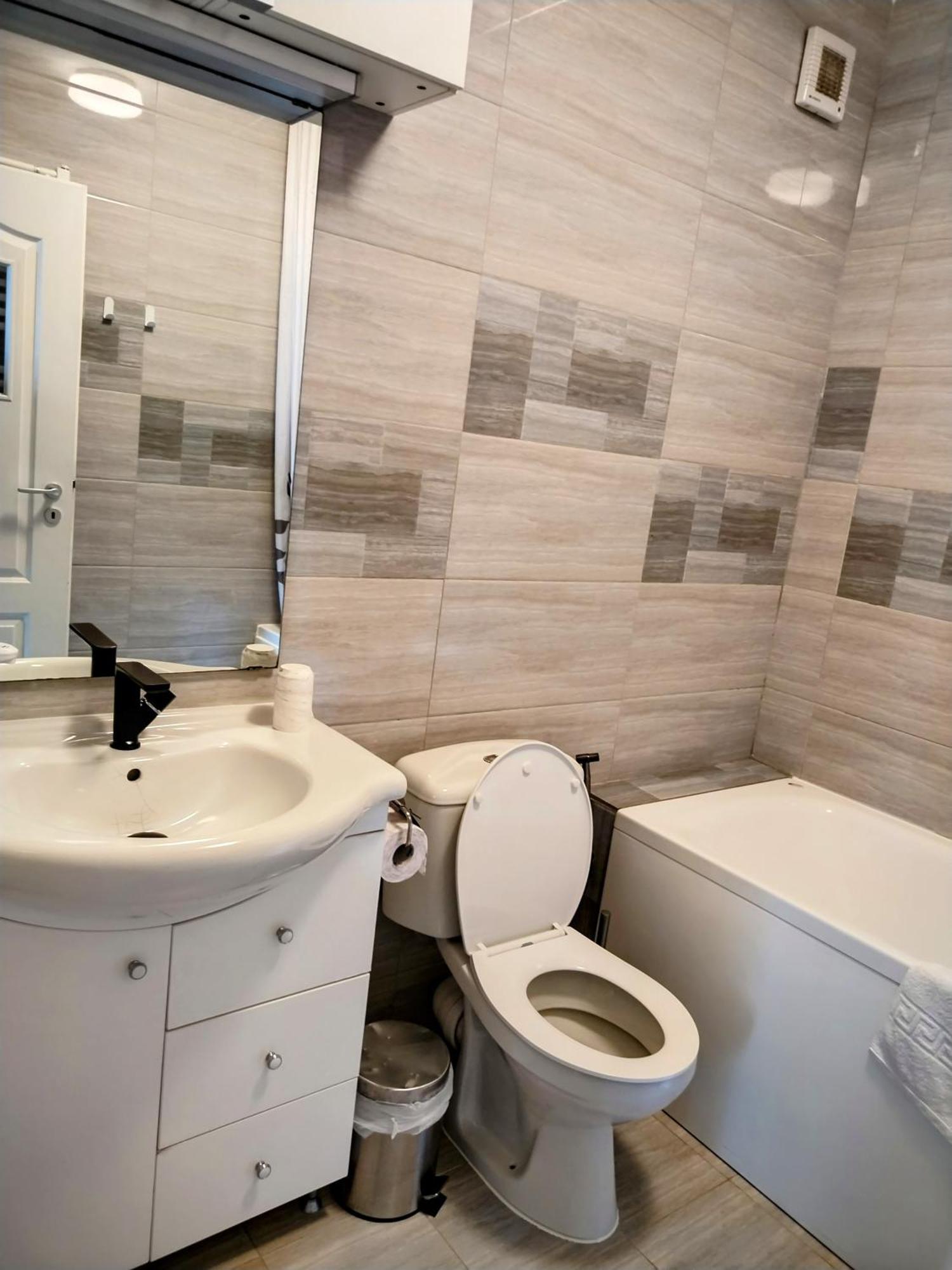 Exclusive Living Apartment 布加勒斯特 外观 照片